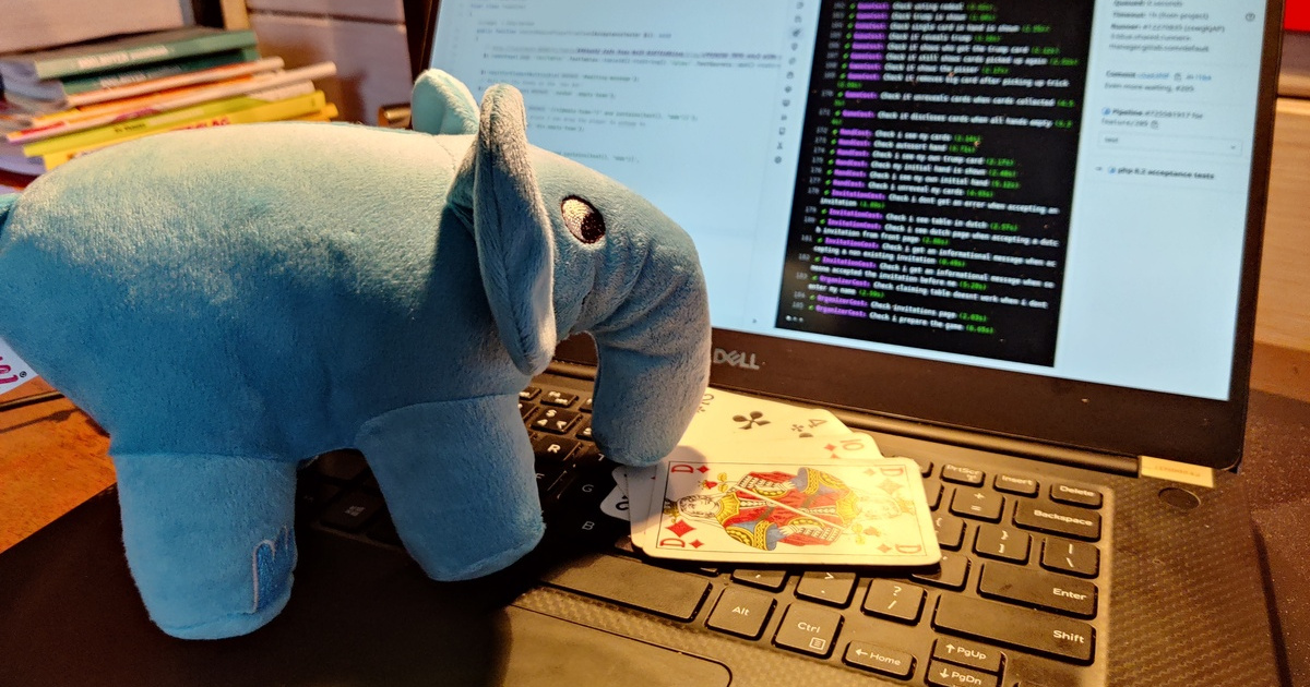 een elephpant die testresultaten bekijkt